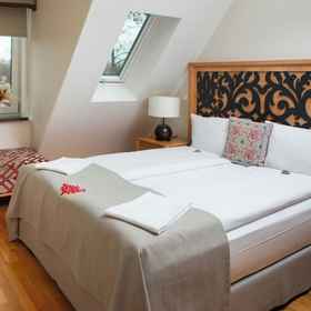 Primary image 1 Hotel Altes Fährhaus, Olympiastadion Station Hotels