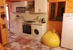 Others 6 YALILI Wooden House