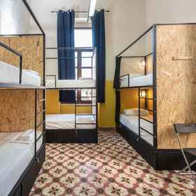 Primary image 1 อินทรา มูรอส โฮสเทล, โรงแรม & ที่พัก Manos Hatzidakis Theatre