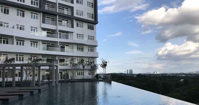 Others Centra Residences at Nasa City