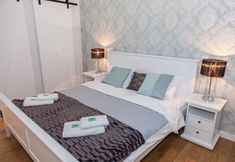 Others 5 BC7 Apartments