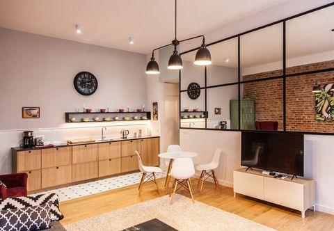 Others BC7 Apartments