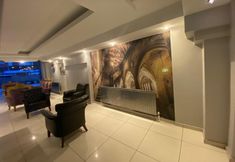 Others 4 Grand Hotel 53