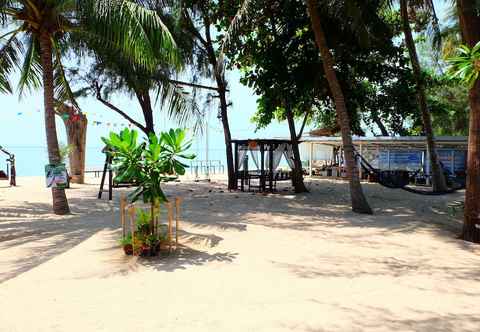 Lainnya Tharadol Beach Resort