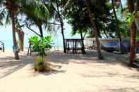 Lainnya Tharadol Beach Resort