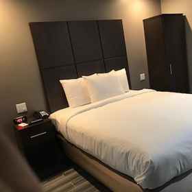 Primary image1GWB Hotel,扬克斯公共图书馆飯店