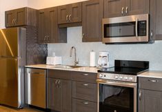 其他 6 Lake Placid Inn Main Street