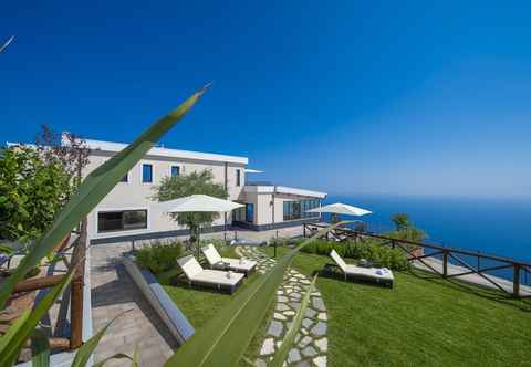 Others Villa Paradise Resort