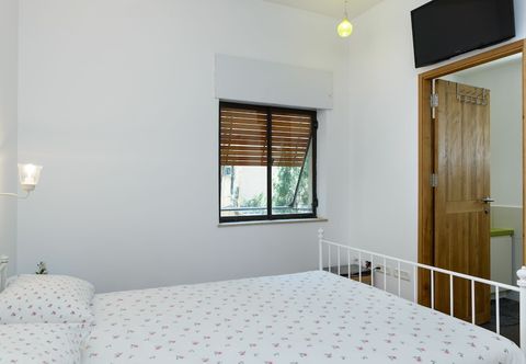Others Diz 3 By TLV2rent