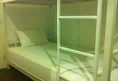 Lain-lain 5 Happy Traveller Home - Hostel