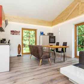 Primary image 1 เฟเรียนโวห์นูเงิน ฟาน เฮส์, โรงแรม & ที่พัก Kirchanschoering