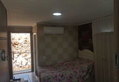 Lain-lain 3 Bobus Restaurant & Bungalow