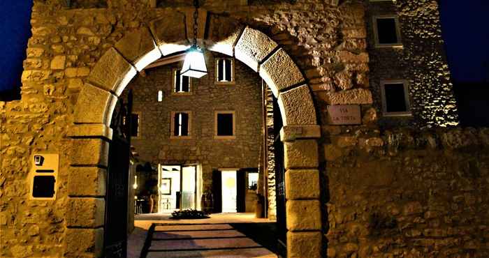 Lainnya Arco di Vino - Tourist Location