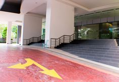 Others 2 Crest Residence