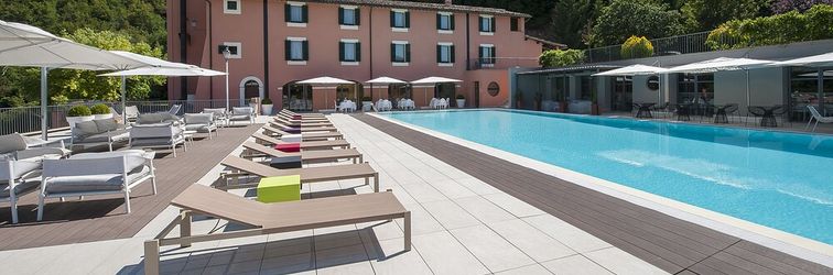 기타 La Reggia Sporting Center