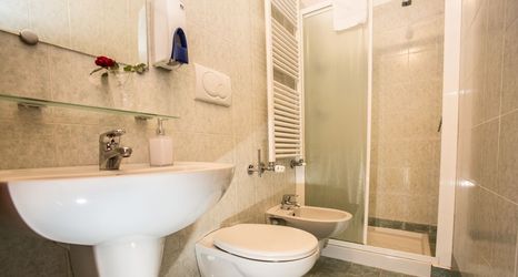 Others 2 Albergo Vista Lago