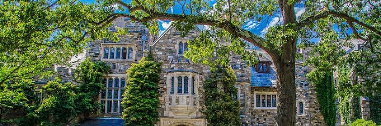 Others The Castle at Skylands Manor