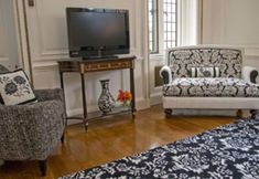 Others 2 The Castle at Skylands Manor