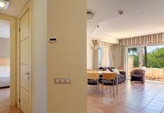 Others 5 Elviria Hills Living