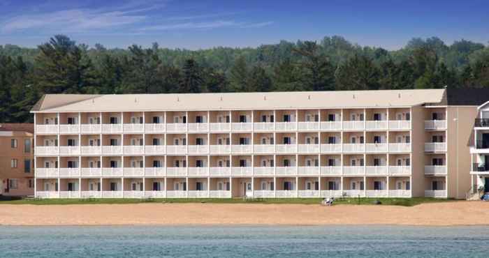 Lainnya Mackinaw Beach & Bay Inn & Suites