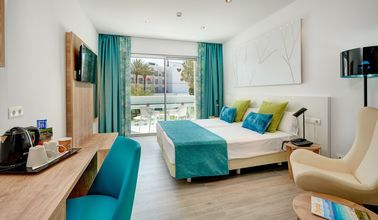 อื่นๆ 4 Hotel More