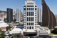 其他 Titanic Business Kartal