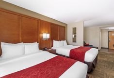 Others 7 Comfort Suites Brunswick