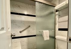 Others 6 R Nite Star Inn & Suite