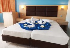 อื่นๆ 4 Leonidas Hotel and Studios