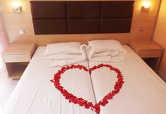 อื่นๆ 6 Leonidas Hotel and Studios