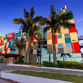 Primary image1ibis Vitoria Aeroporto,Chapel of St. John of Carapina飯店