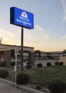 Imej utama Americas Best Value Inn Hanford