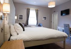 Others 6 The County Hotel