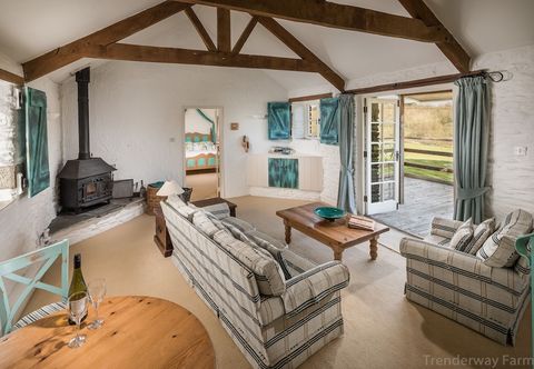 Lain-lain Trenderway Farm