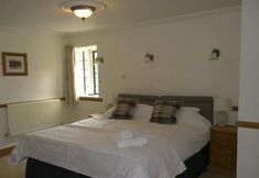 其他 3 The Helyar Arms