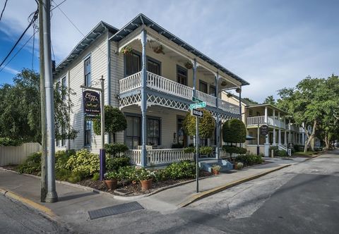 Others Carriage Way Inn