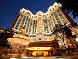 Four Seasons Hotel Macao at Cotai Strip, SGD 269.33