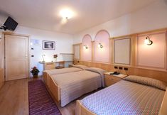 อื่นๆ 6 Hotel Adriana