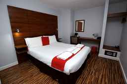 Cocoon at The International Inn, Rp 897.738