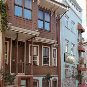 Primary image 1 エミルハン イン アパートメント & スイーツ, Full Moon Shoes ホテル