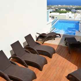 Primary image 1 Anemomilos Suites, โรงแรม & ที่พัก ซานโตรินี่