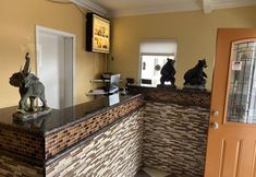 Others 7 Palace Inn Oxnard