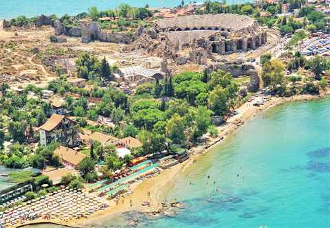 Khác Leda Beach Hotel