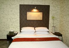 Others 4 Amour Hotel