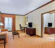 Others 4 La Quinta Inn & Suites by Wyndham Ennis