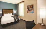 Others 3 La Quinta Inn & Suites by Wyndham Chicago Downtown