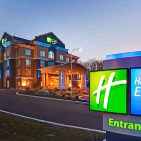Primary image1Holiday Inn Express & Suites HAMBURG by IHG, an IHG Hotel,奥查德英亩公园飯店