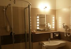 Lain-lain 7 Hotel Ambasadorski