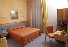 기타 5 Diana Pompei