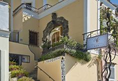 Others 2 Albergo California